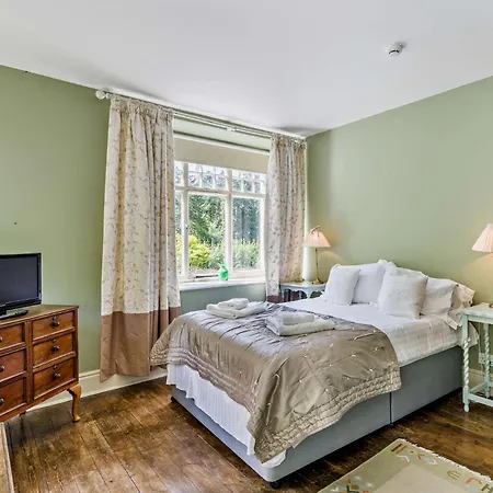 8 Bed In Sz226 Holiday home *