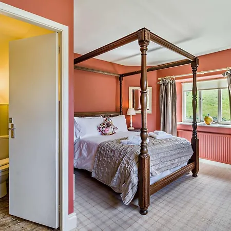 8 Bed In Sz226 * Grizedale