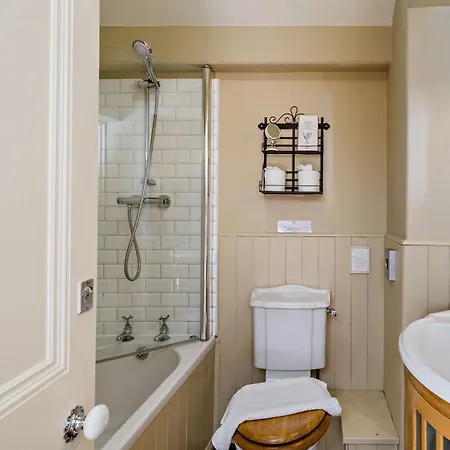 Prázdninový dům 8 Bed In Sz226 *