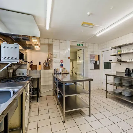 8 Bed In Ambleside Oc-sz226